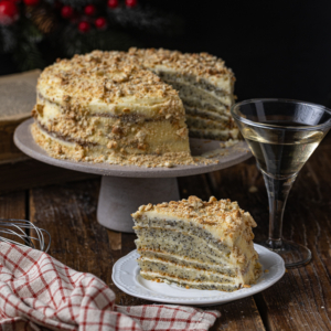 Torta sa makom i kiselom pavlakom